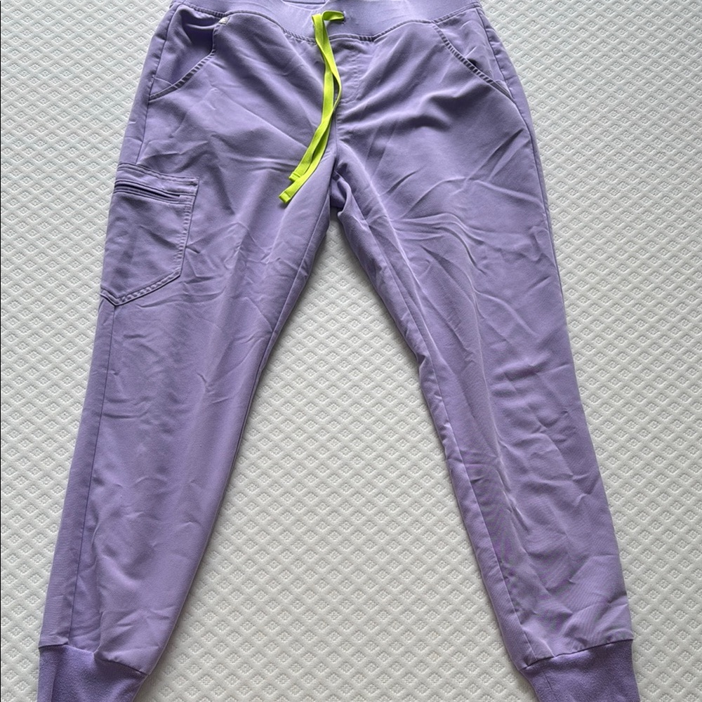Lavender Jogger Scrubs Figs